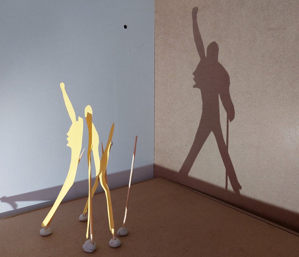TottieBoopie's tweet photo. I grew up listening to @QueenWillRock and it was always amazing listening and/or watching Freddie. #GISH https://t.co/w861p3ApcM