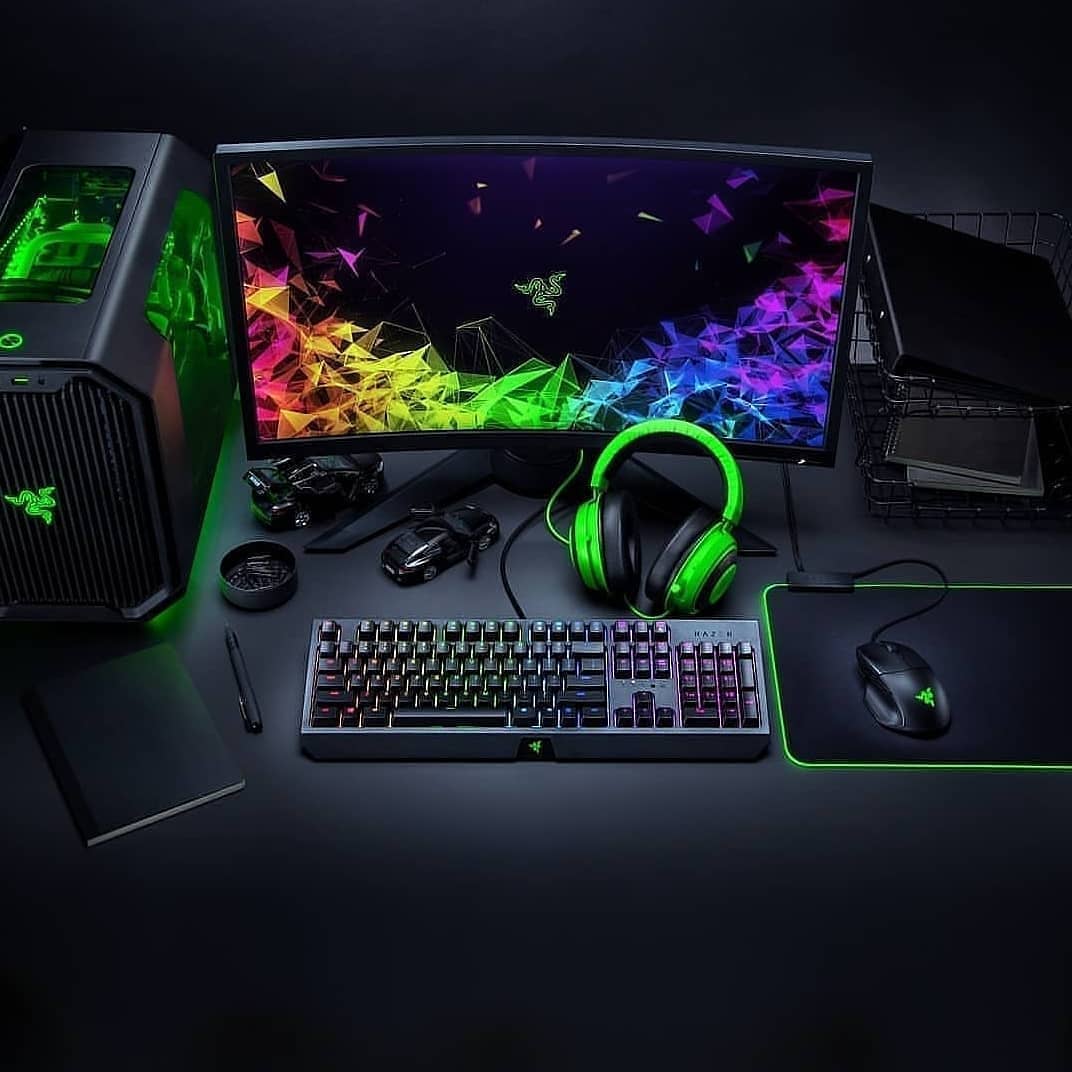 GamearMr's tweet photo. Simple🖤❤️
#setup #setups #gamingsetup #gamingsetups #pc
#pcmasterrace #battlestation #battlestations #gaminggear
#dreamsetup #pcmr #nanoleaf #setupwars #desktop
#desksetup #razer #pcmodding #setupgamer #gaminglife
#gamerpc #ultimategamingpc #pcgamingsetup
#watercooling https://t.co/9n73Aj9J1f