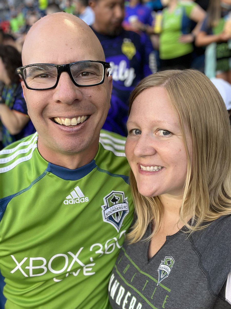 MonkeyToes84's tweet photo. My first Sounders game! #soundersmatchday https://t.co/IvFOrFG2d6