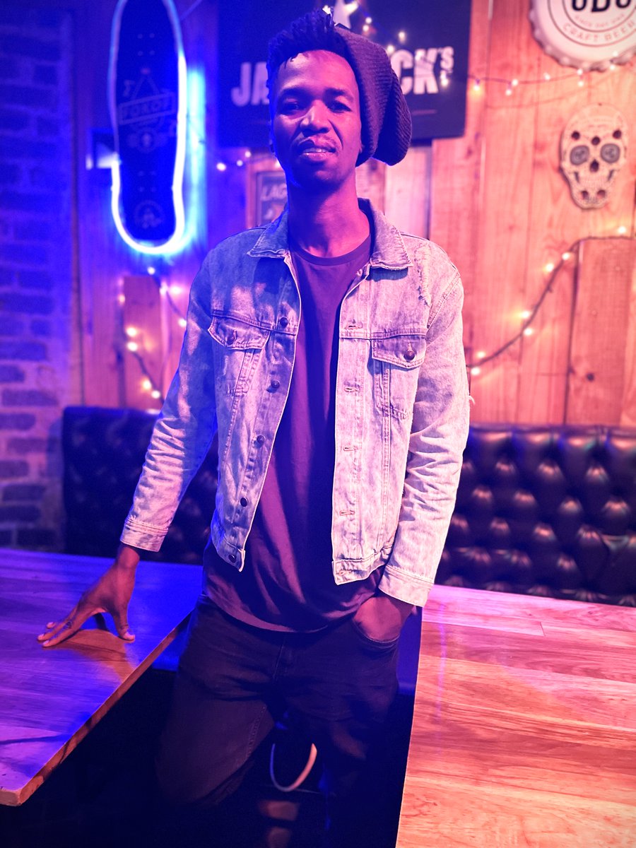 PurariPE's tweet image. I attract great things by being my most authentic self and forever a learner #QamataOverYonkeLeKaka 

#StyleBy: Yana Langeveldt my own!!! 

#DrivenBy: His Grace, No Fear, Dyan Site &amp;amp; Service Forever 

#MusicBy: Kiddo x AKA - Jozi 🇳🇬🇿🇦 Engineer eQheberha Dec 2018