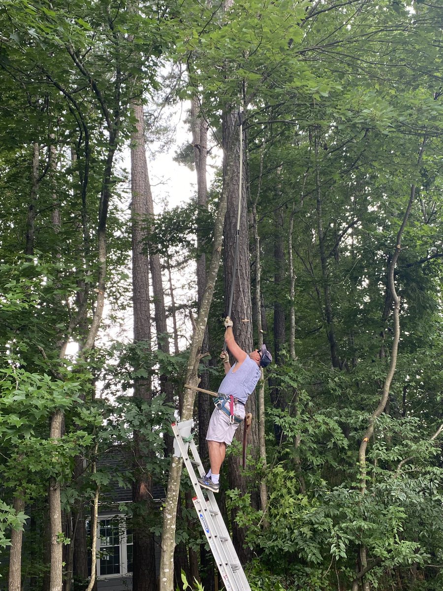 Duffy Fron (@duffy_fron) on Twitter photo ‘A friend in need is a friend indeed’. Always happy to help a buddy like <a href="/WyattJU/">YJ RideSkiRepeat</a> ‘A friend in need is a friend indeed’. Always happy to help a buddy like <a href="/WyattJU/">YJ RideSkiRepeat</a>