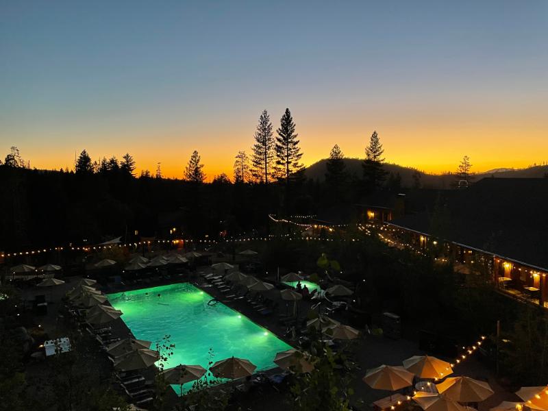 TiffyRiv22's tweet photo. My friend, Tiffany, is a finalist in Rush Creek Lodge’s Story Contest. Help me rally votes: https://t.co/TlGQIyekRZ @rushcreek_ynp https://t.co/Qruxh8ewql