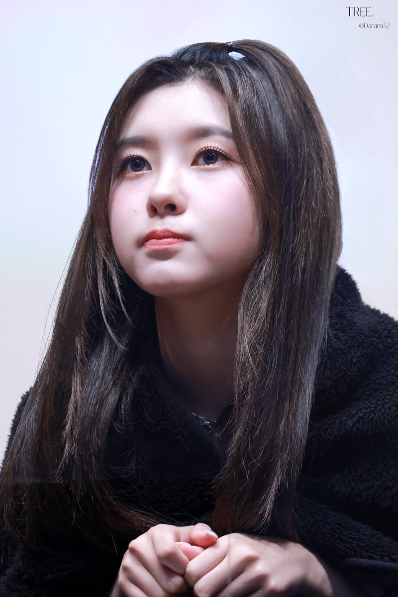 Daram32's tweet photo. 220701 HD 🐿 

#케플러 #Kep1er
#김다연 #キムダヨン
#KimDaYeon #Dayeon
#DOUBLAST https://t.co/5kOwApXPyF