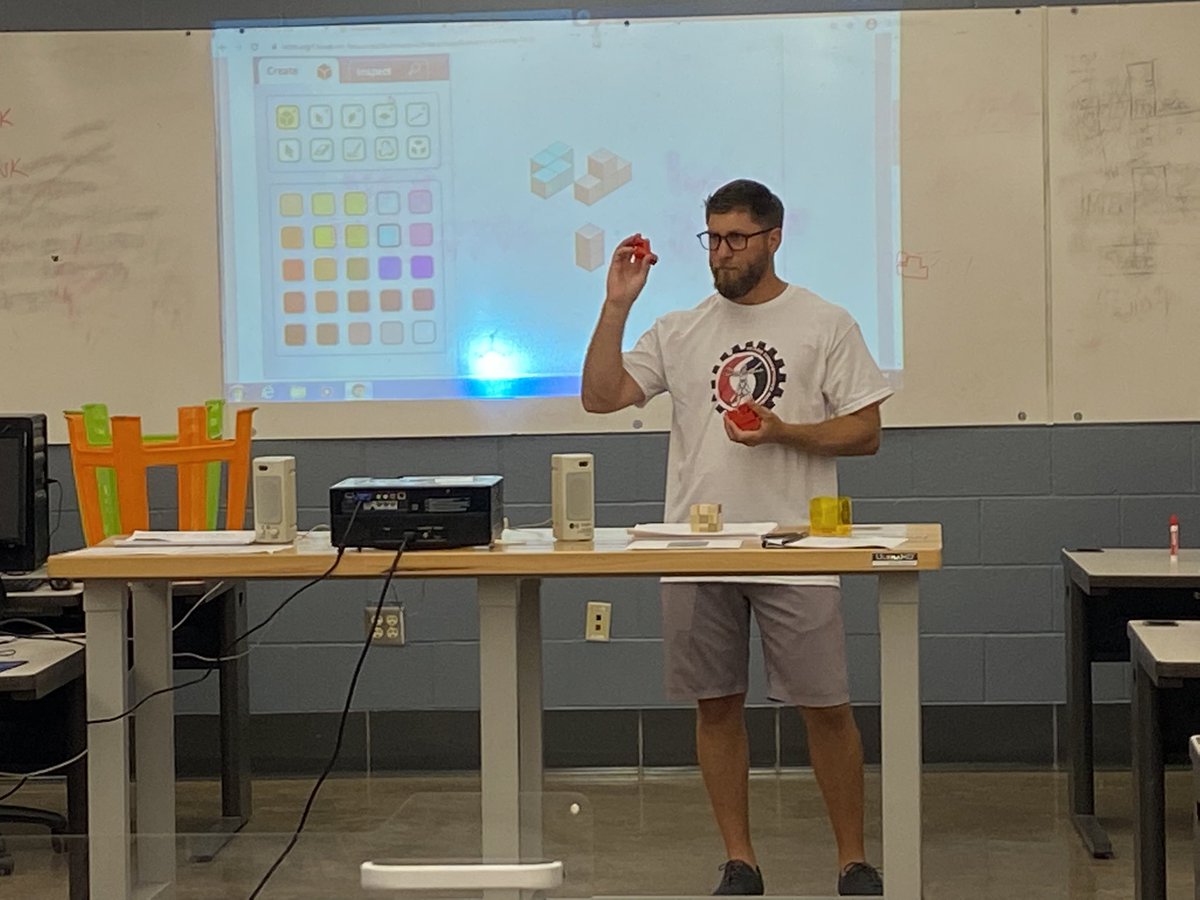 NewCastleAreaSD's tweet photo. More pics from today’s #NCASDTinkerTank STEAM Camp “Road Trip” that explored so many interesting and intriguing destinations! https://t.co/jqa9PB0Elv