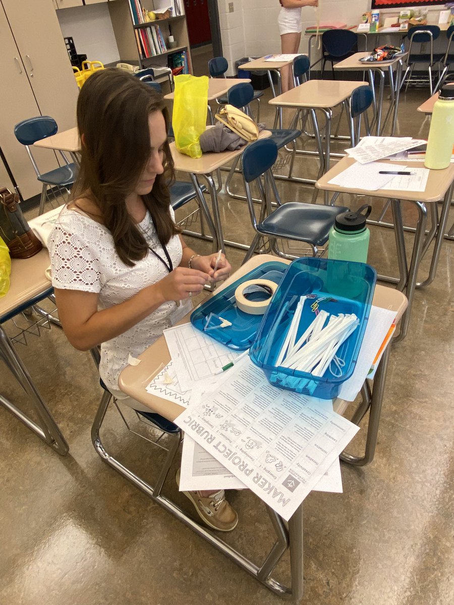NewCastleAreaSD's tweet photo. More pics from today’s #NCASDTinkerTank STEAM Camp “Road Trip” that explored so many interesting and intriguing destinations! https://t.co/jqa9PB0Elv