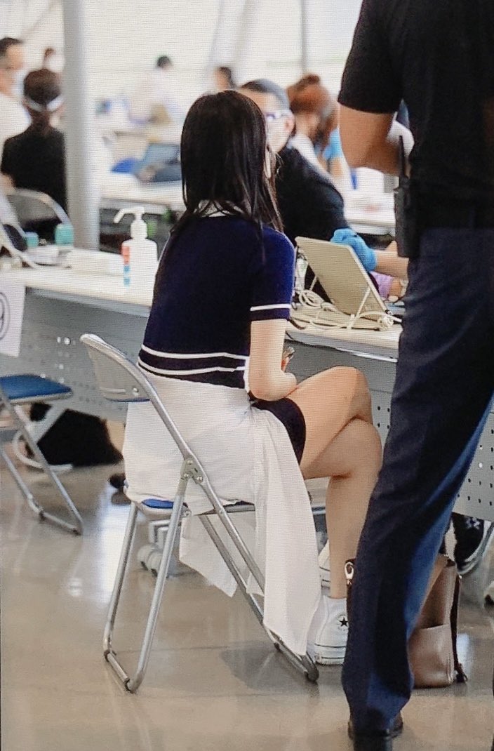 JIHEON_120's tweet photo. 220803 프리뷰
일본 잘 도착했다🫶🏻💕
#fromis_9       #프로미스나인       #백지헌 https://t.co/xOLCdhzf7c
