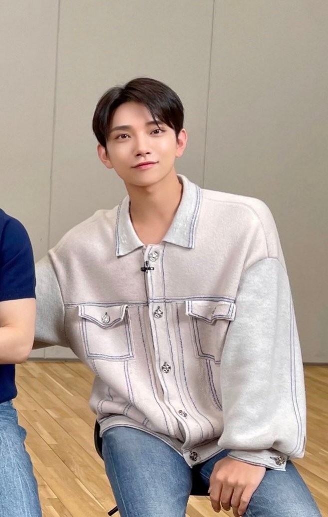 gorgeous gorgeous man #조슈아