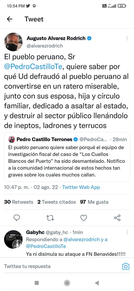 krugger65's tweet photo. Que Valentía la de #Rodrich, tmre hay que ponerle un Monumento a este Adalid del Periodismo..
Yo les apuesto q este no tenía el mismo valor para decirle #RATERO al Miroquesada que delinquió.
Ya te conocemos viejo tu indignación no nos conmueve. https://t.co/ehoTwasA5u