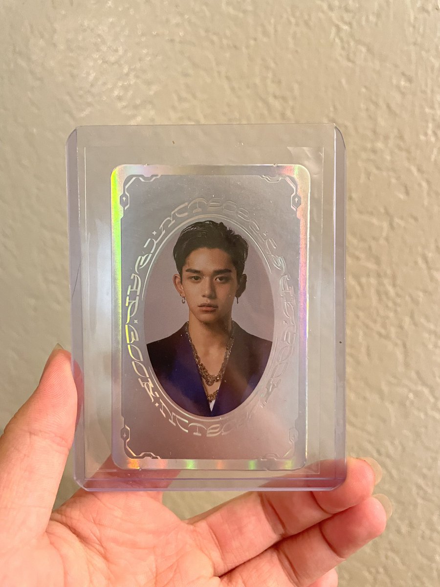 lumarkbot's tweet image. sooooo i’m downsizing my pc collection, wts thread to come later! that includes my lucas nct 2020 special yearbook photocard, open to offers via dm 🫡

#nctselling #wayvselling nct wayv syb
