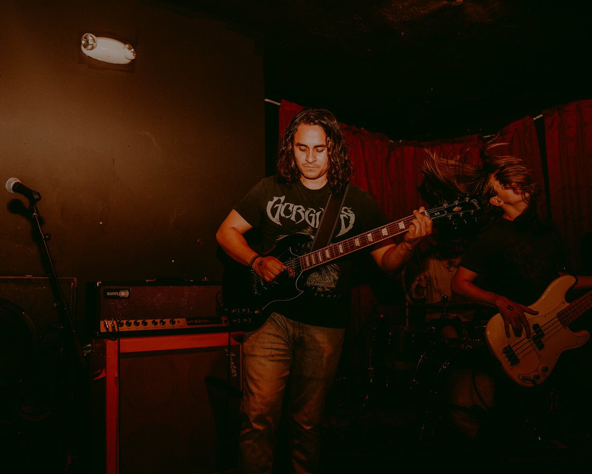 huge shoutout to <a href="/godvfwine/">Kyle</a> for the pics. tonight was a fucking great time.