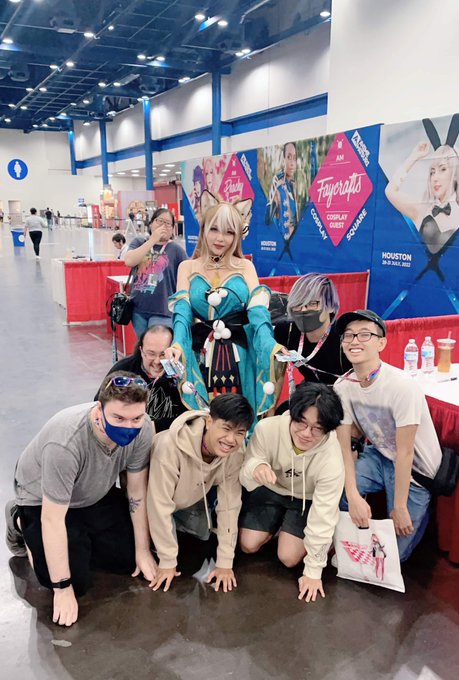 Idk what happened at my booth at @AnimeMatsuri don&rsquo;t even ask 😂😭 Also my dude Nick didn&rsquo;t come to complete<a class="tags" target="_blank" title="On Twitter" href="/?out=eyJ0eXAiOiJKV1QiLCJhbGciOiJIUzUxMiJ9.eyJpYXQiOjE3MTgyNDI4NzQsImlzcyI6InR3cG9ybnN0YXJzLmNvbSIsIm5iZiI6MTcxODI0Mjg3NCwiZXhwIjoxNzQ5Nzc4ODc0LCJyZWRpcmVjdF91cmwiOiJodHRwczovL3R3aXR0ZXIuY29tL0FuaW1lTWF0c3VyaSJ9.bsUCWcxUT09v1DtSqbaeAM9LTYsqqylJnWYcOg3X4yFyqBT4AJXkDS5UUEm28k7DN26G4ja7HWUovcsWLN9VtQ">@AnimeMatsuri</a><a href="/tag/residentevil"class="tags"><span>#residentevil</span></a>