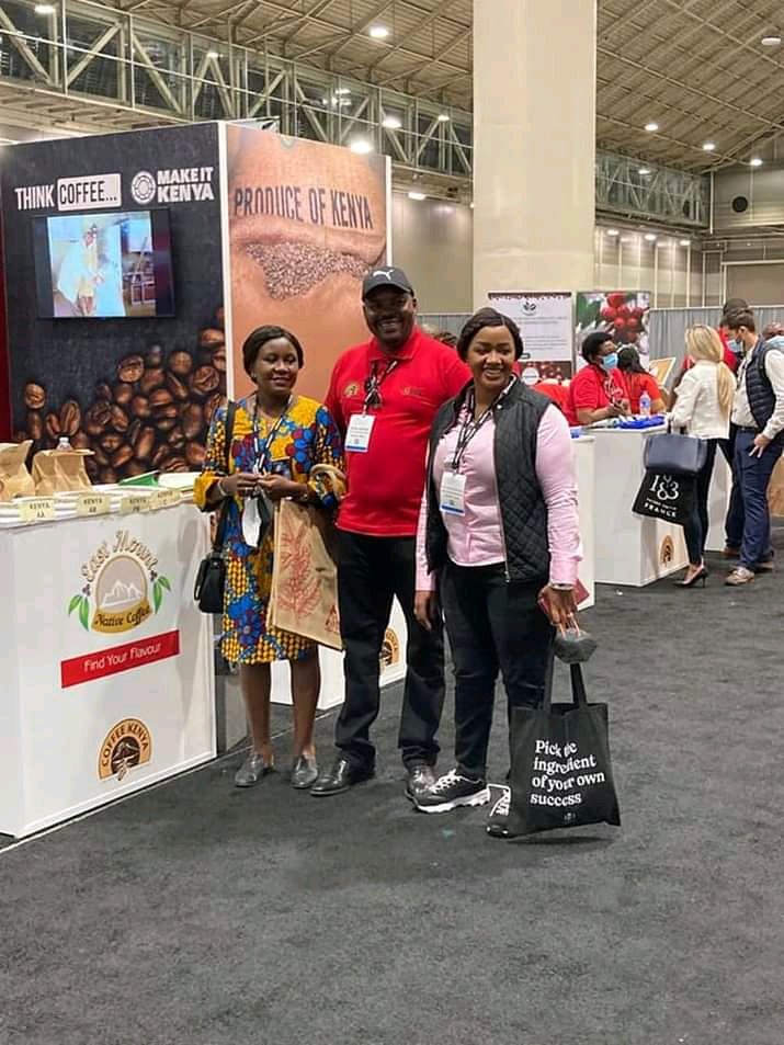 Victorundie1's tweet photo. #GovernorCecilyMbarire  has promised better prices of our coffee produce with minimum returns of Ksh. 150 and for a wave on the loan of embu coffee miller of 160 millions. Transparency, accountability, integrity and embracing inclusivity.
#JustCess
#EmbuGovernorCecilyMbarire https://t.co/FyP74Z09Nv