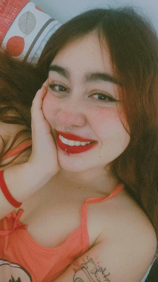 valentinita tweet media