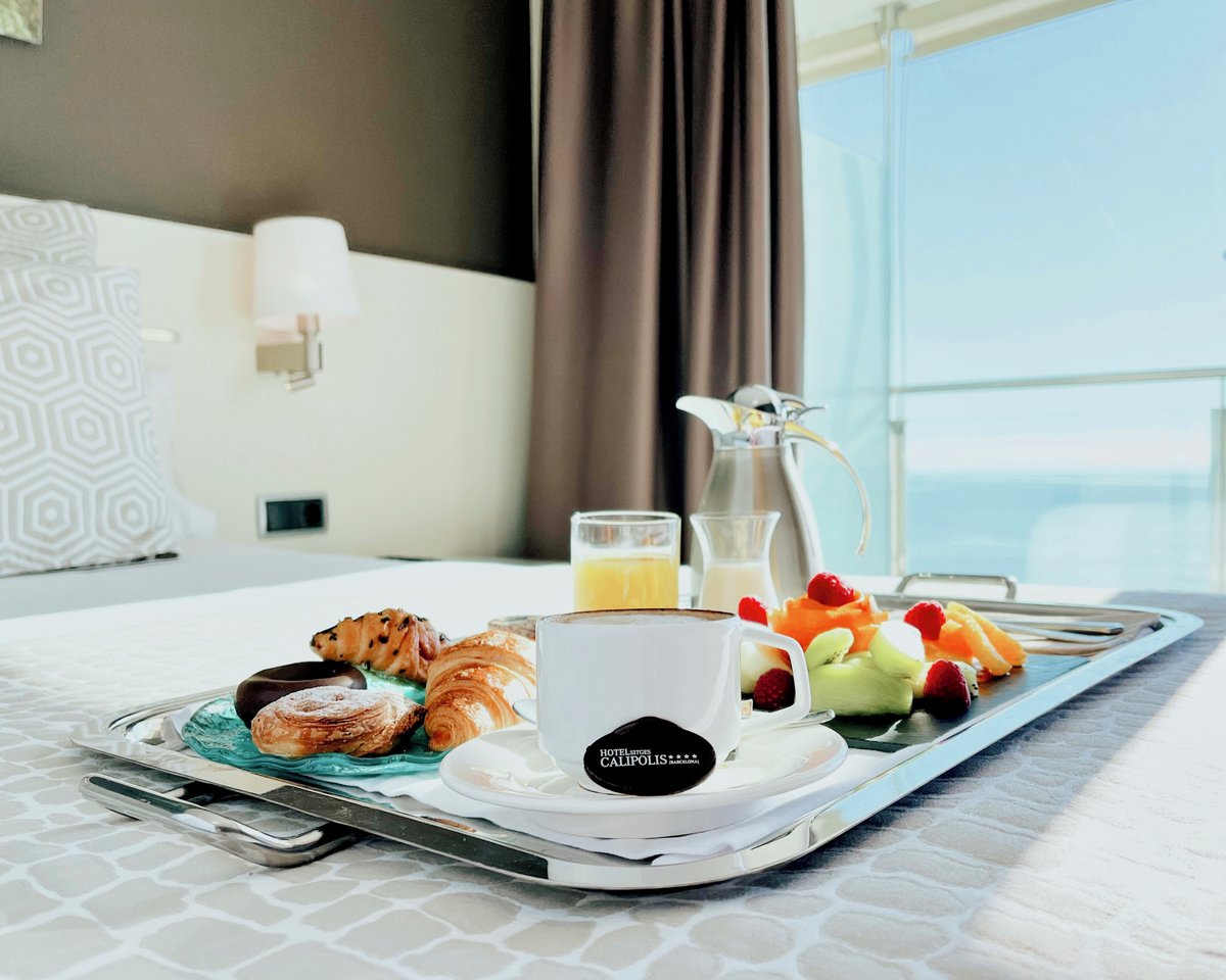 Hotel Calipolis tweet media