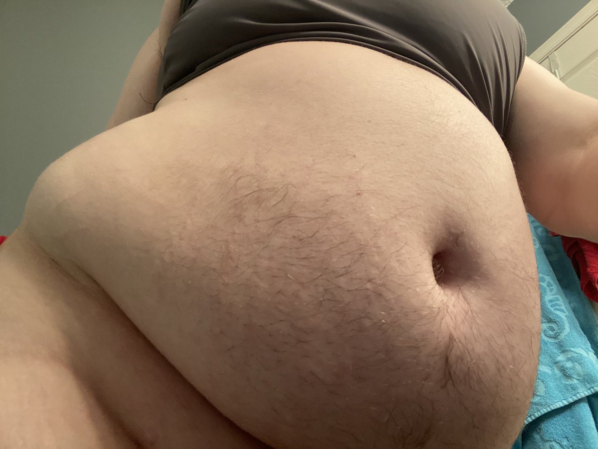 canineobesity's tweet photo. New fave angle🐷✌🏻 I have a convention this weekend! I’m so excited #feedee #feederism #gainer #bellykink #grommr #transfeedee #transgainer #chub https://t.co/sSS3olWX7p