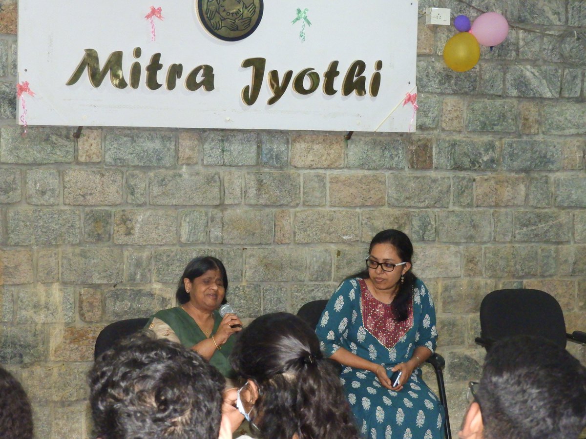 As a part of the awareness creation session, a total of 150 students and 10 faculty members from St Johns Medical College, Bangalore visited #MitraJyothi. #visuallyimpaired  #Organizationforblind #personswithdisabilities  #ngo  #stjohnsmedicalcollege #communitymedicine #fieldtrip