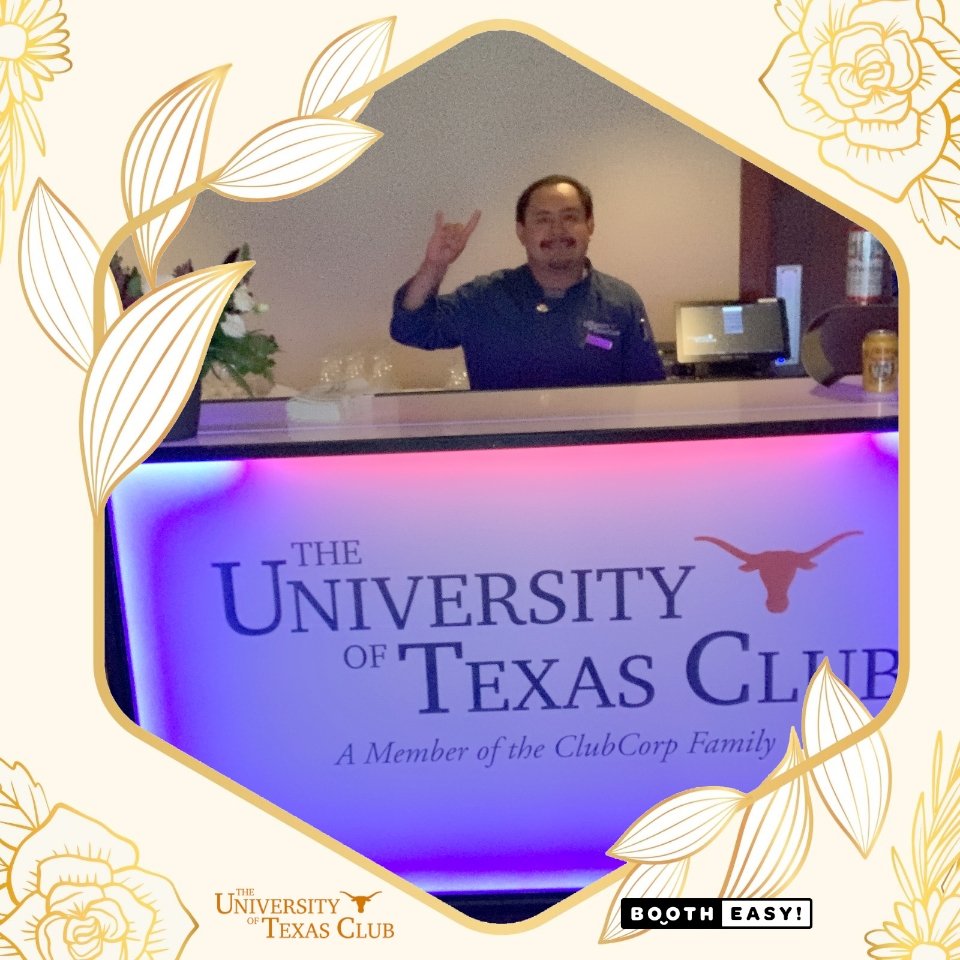 pmtres's tweet image. HOOK EM HORNS 🤘 my photo at Ut Club with @BoothEasy Photo Booth Company! #bootheasy gallery.bootheasy.com/photo/gMm29x