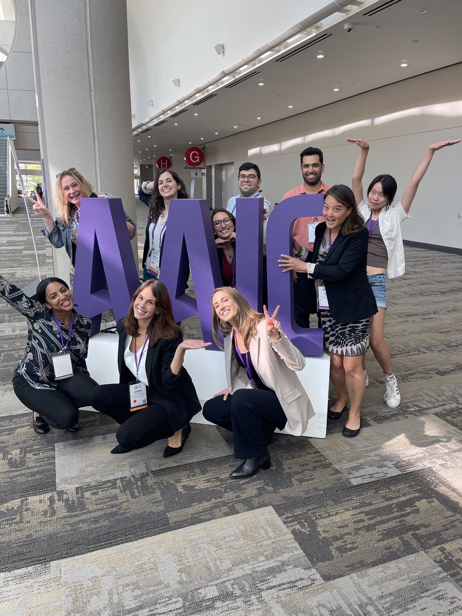 PaLab_UCSD's tweet image. There&apos;s no other way to put it. 
I 😍 this team. ✨⭐️🌟💫
@laurafenton91 @Dr_Fitzhugh @VahanAslanyan @JoyStradford #AAIC22
