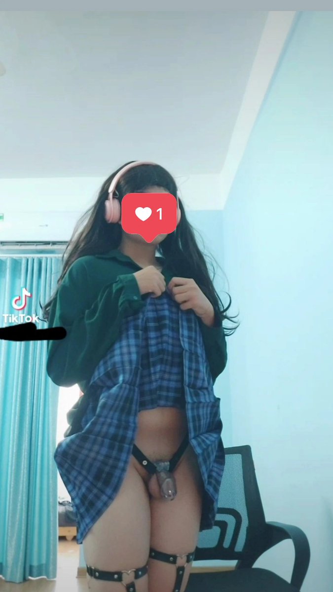 norancct's tweet photo. Wanna be fwb? (Friends with Búnbò)
Ib for full pics :')
#crossdress #cd #trap #femboy #crossdresser #chastityslaves #chastitycage https://t.co/2KSYhlKUoN