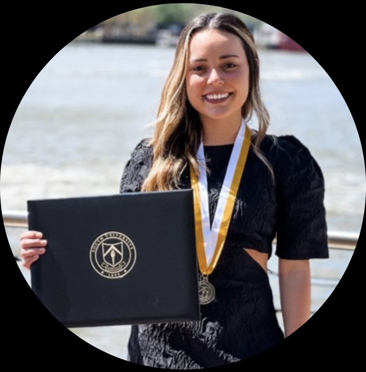 Please help us give a warm welcome to Legacy Bone and Joint Orthopedics newest Physician Assistant, McKenzie Lavengco. #physicianassistant #lbjo #getmoorebetter #orthopedicsurgery