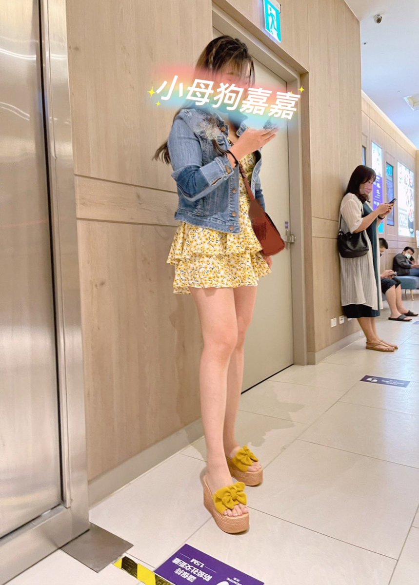 sex6969168's tweet photo. 夏季最適合去的場所

除了百貨專櫃血拼

就是汽車旅館玩3P了🤣

百貨血拼 我就自己來吧

汽旅3P 有人願意幫忙嗎？😘

(單男報名請參考置頂版規)

(請先按讚跟隨轉推分享喲)

#3P #多P #輪姦 #母狗發情 #肉便器女友 #美腿絲襪 #顏射 #內射 #吃精 #學生 #精液公廁 #中出 #單男洩慾 https://t.co/BdoaVtcAGn