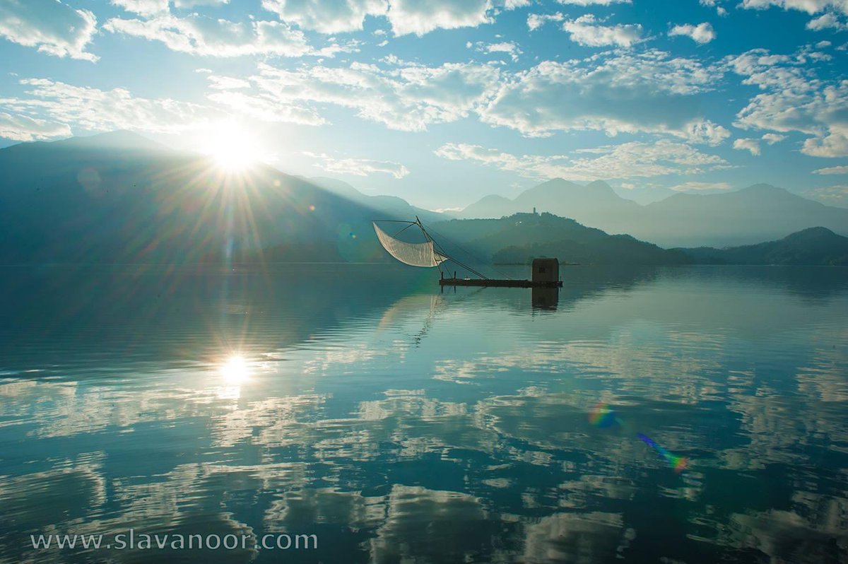 This is how i remember #Taiwan - i visited in 2014 and really enjoyed the trip to the Sun Moon lake. Hope things get resolved soon