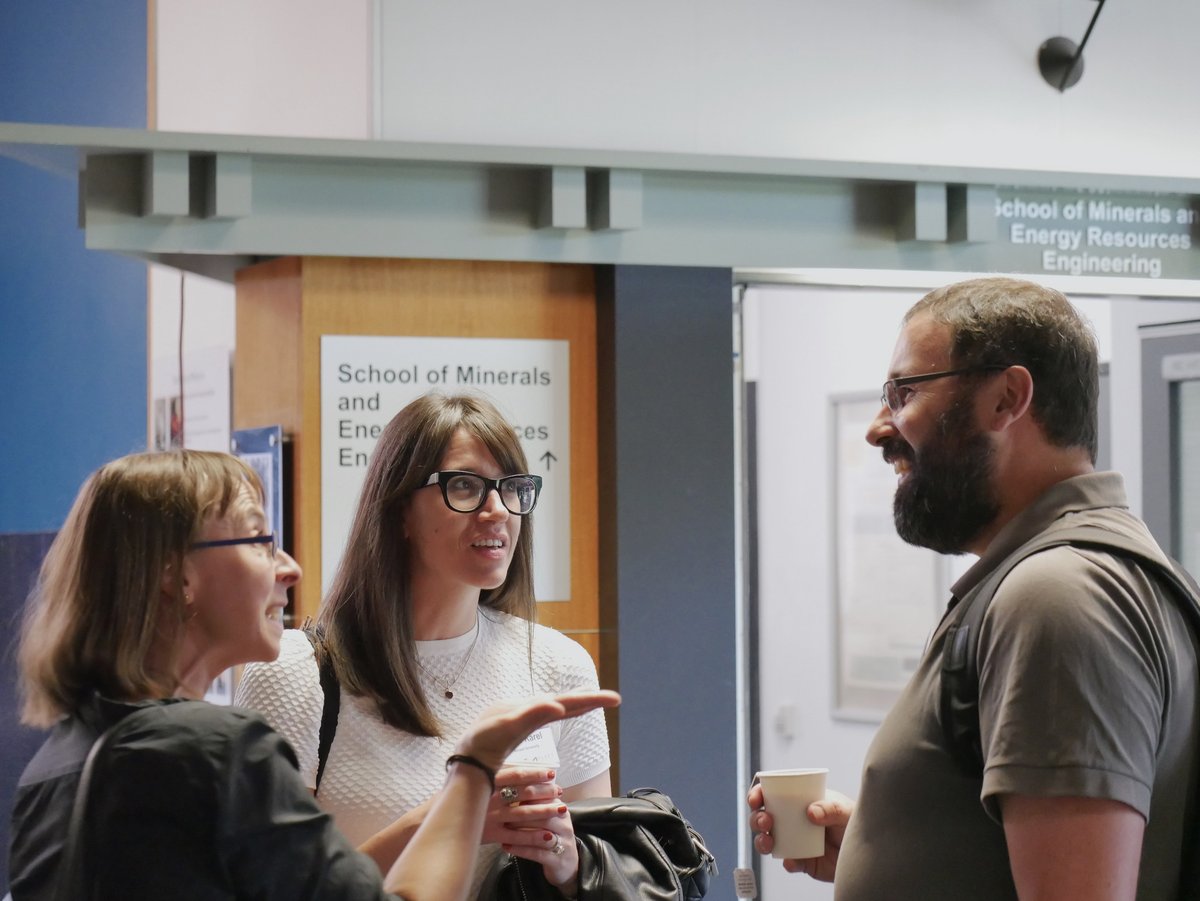 QEDUNSW's tweet photo. Gordon Godfrey Workshop 2022 - Registrations open 
https://t.co/dQqYUv9z51 @FLEETCentre @QEDUNSW @ausphysicsTPG @UNSWScience https://t.co/B3Oa5UOqjH