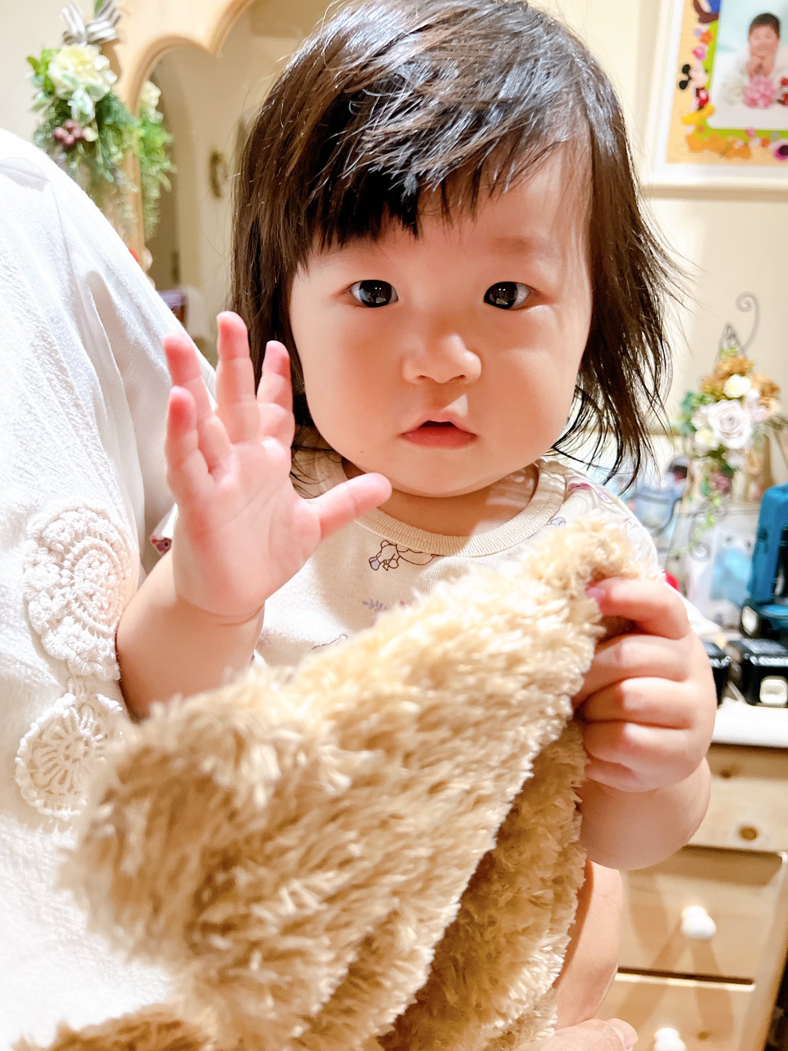 大槻真弓 寝起きあーちゃん 女の子 Baby 10ヶ月 赤ちゃん 育児日記 赤ちゃんのいる生活 成長記録 赤ちゃんのいる暮らし 令和ベビー 寝起き T Co Fftaly7uy7 Twitter