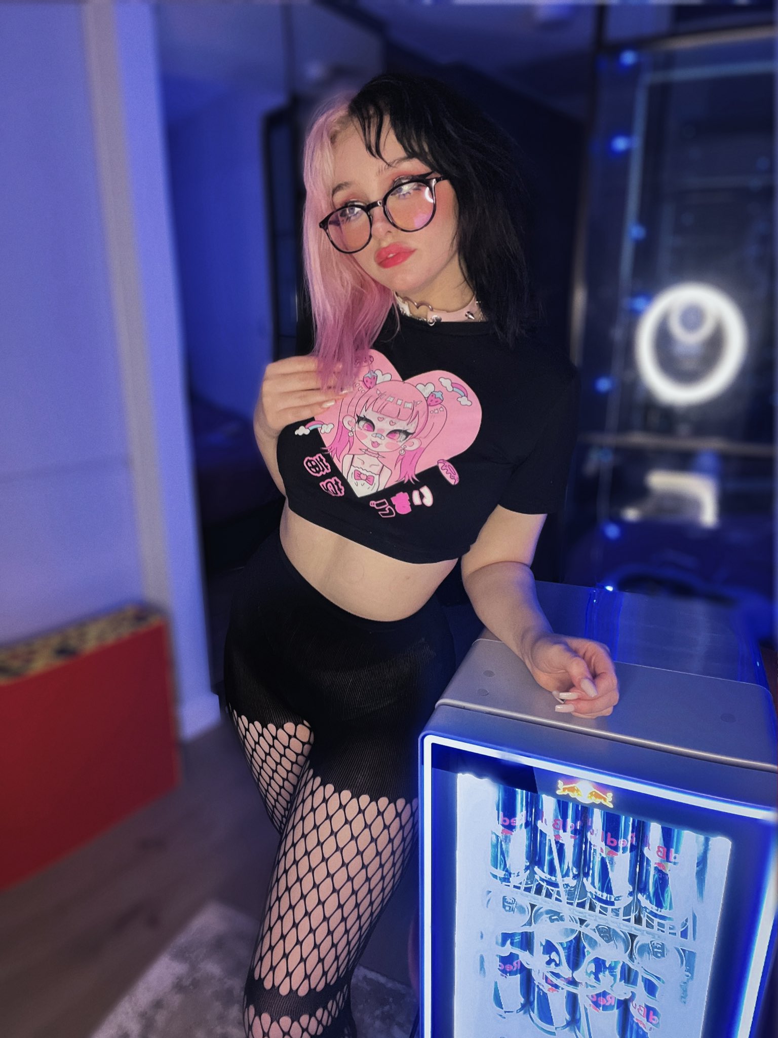 shan-on-twitter-hey-gamers-i-ll-be-live-on-twitch-at-3pm