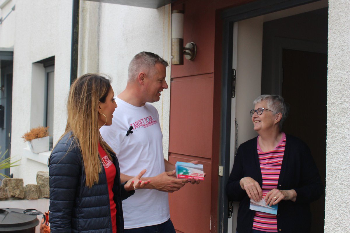 DrRosena's tweet image. A huge thanks to everyone involved in making the first leg of @LabTargetTour a success. Here are a few photos from our campaigning in Devon and Cornwall.