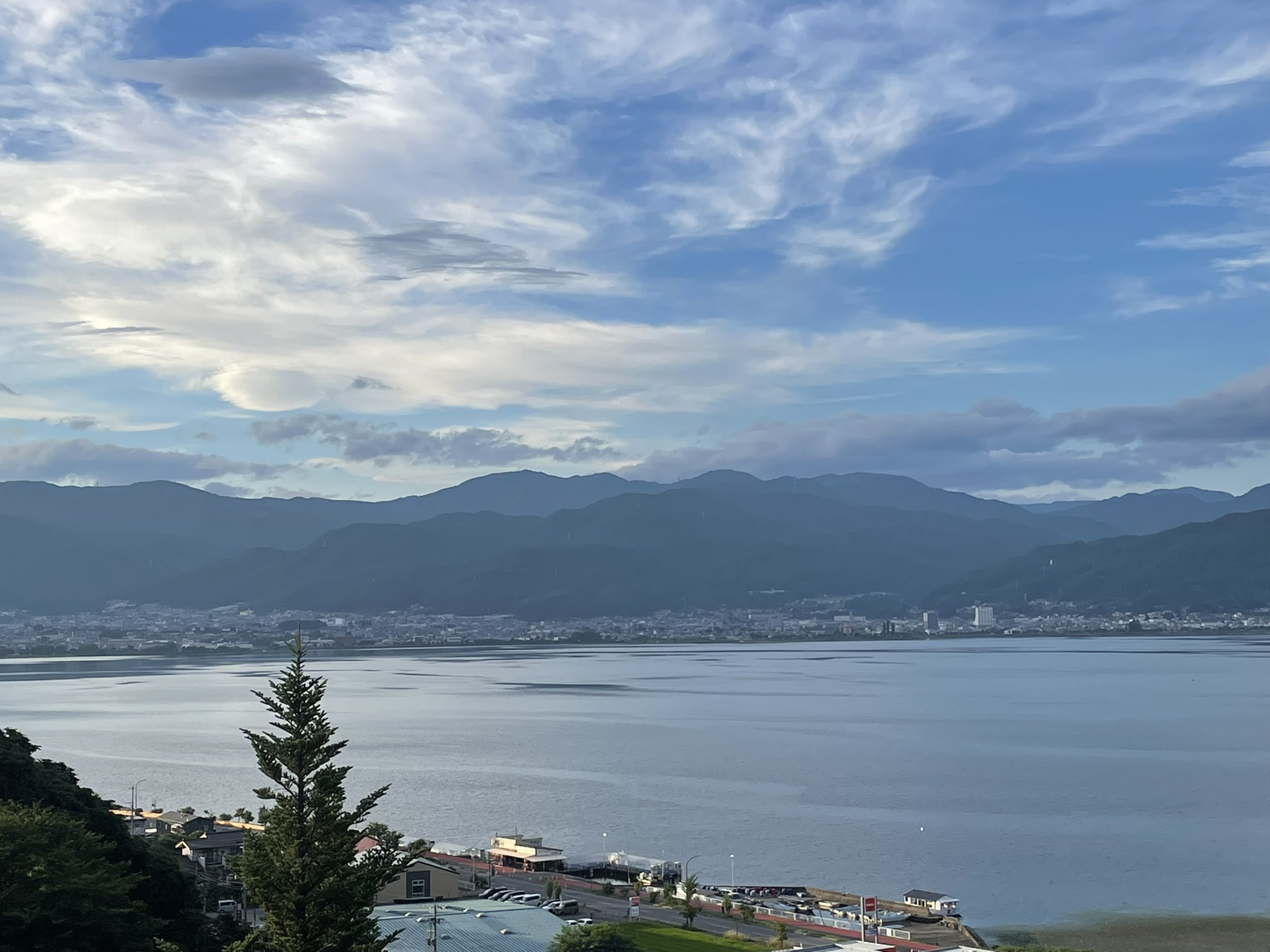 Ryo N 帰りの諏訪湖sa 諏訪湖の花火大会凄いんだよな 4万発 また行きたいな 諏訪湖 諏訪湖sa 中央道 長野県 T Co Wpjlg8uwp2 Twitter