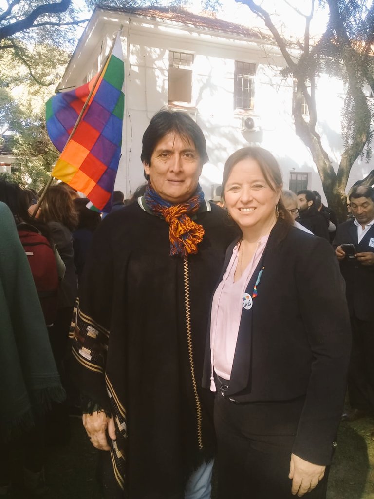 #BsAs 👉 El <a href="/gobiernochubut/">Gobierno del Chubut</a> participó en la inauguración del edificio del Instituto Nacional de Asuntos Indígenas y de la ceremonia de ofrenda a la #Pachamama en <a href="/espacio_memoria/">Espacio Memoria</a>
📌Fue un día histórico después de 37 años el INAI cuenta con un edificio propio.
<a href="/MagdalenaOdarda/">Magdalena Odarda</a>