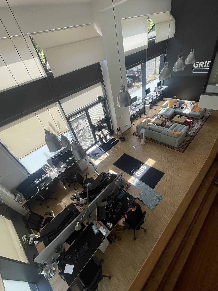 GRIDesports's tweet photo. @harrywiggett &amp; his little helper 🐶 proudly represent GRID Team in the Berlin office. Kudos for enduring the heat wave today 🙌🏻 #esports #gamedev #data  
📸 @dominika_szot https://t.co/544XFyhQYK