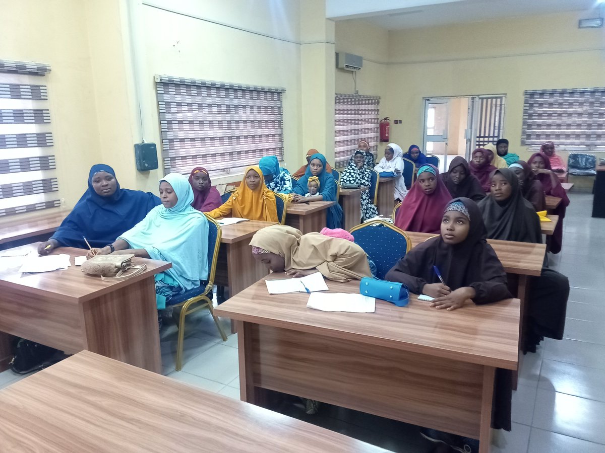 a_sabo12's tweet photo. Ongoing: Continuation of Digital Skills Training for Young Women organized by @ICTAdvocates in collaboration with Alhaji Jatau Islamic Centre Kunya. The training is aimed at equipping the young women with 21st century business skills; online businesses @YZYau @Lenovo @APC_News https://t.co/gfprvzqnNT