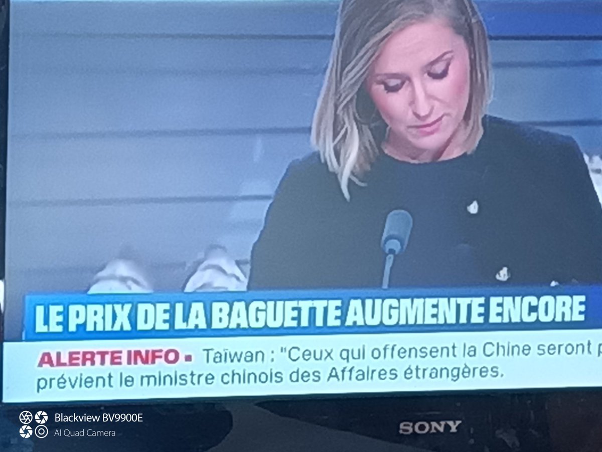 Charolailly's tweet image. Ce matin @BFMTV a tenté de vendre la prochaine augmentation du prix du pain, causée par la hausse du prix du blé du mois dernier.
Je vous laisse consulter les cours pour vous forger votre propre opinion.
#OnNousPrendPourDesCons
#FrAgTw