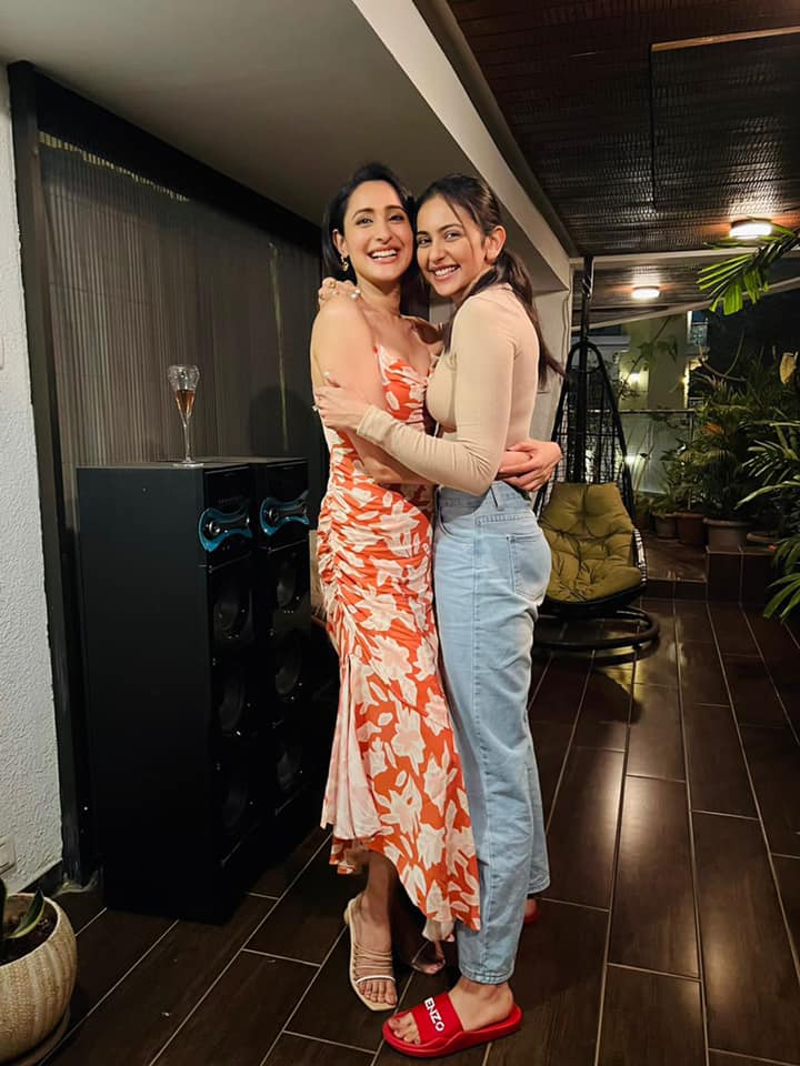 after long time 🥰🥰🥰🥰🥰🥰🥰talking wth my banagram <a href="/itzmeeManisha/">Manisha Mani</a> 😍😍😍😍😍😍