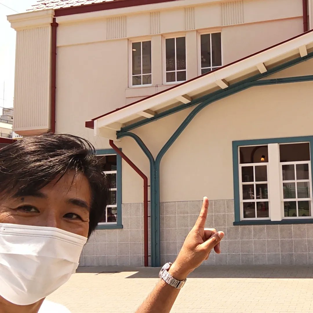 hide_ichi's tweet photo. 【このあと「つながるNews」】
(水)はJR国立駅の #旧国立駅舎 から。
国立市・東大和市の新型コロナ関連情報や、インタビューは国立のダンスチーム #lockshow の佐藤華さん🕺
多摩エリアは17時、八王子・日野エリアは18時から。
スマホアプリ「ど・ろーかる」でも見られます。
#jcom #つながるnews https://t.co/dnGBy307Sr