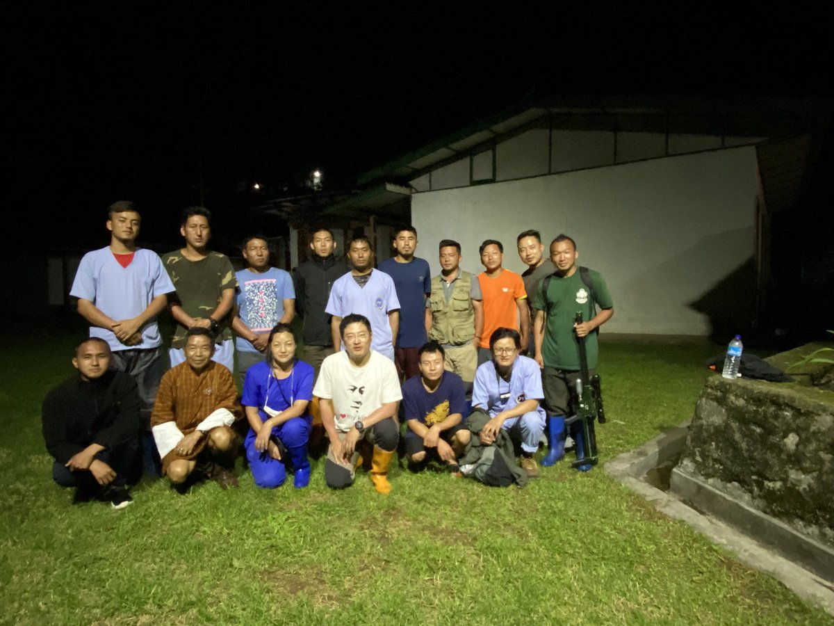 sangaykhandu's tweet photo. Yemkhar & Thungkar w/south Tashigang team, impressive progress too - encouraged by warm hospitality of Principal Yeshey of Thungkar MSS and Conservation officer Ugyen of SJ office extended to our team. #NADPM #desuung #bhutan #tashigang #thrimshing https://t.co/NqB4wu7lLI