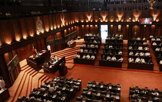 SINHALA NEWS tweet media