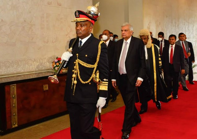 SINHALA NEWS tweet media