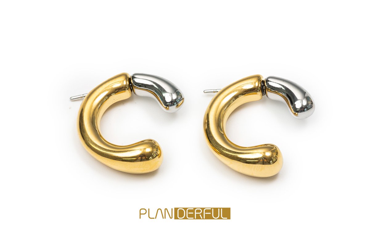 MoWayne6's tweet image. A very special one! Golden Hoops with Silver Lifts.planderful.com/products/golde…

#PSC #PEL #Planderful #Accessories #hood #Dropearrings #Stud #Earrings #Everydaygenie #fashion #style