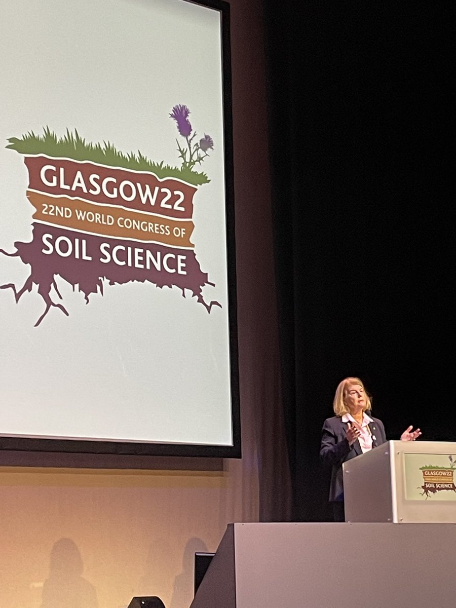 Australia’s National Soils Advocate and Soil CRC Patron, Penny Wensley, presenting at the 22nd World Congress of Soil Science in Glasgow @SoilsAdvocate @SoilCRC #WCSS22