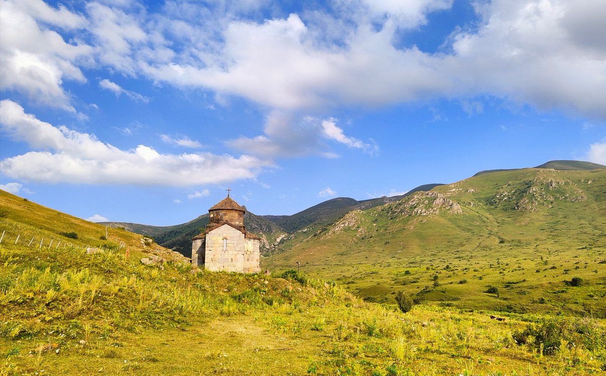 enjoyarmenia's tweet photo. Dorbandavank - Another little-known, but even wonderful sight is located in the north of the Lori region, on the road from Stepanavan to Privolnoye village, 3 km north of Sverdlov village.
See the story here ➡ https://t.co/3oDR9Yt1yf
#Armenia #loritravel #sverdlov #Stepanavan https://t.co/42ZB5ymUGM