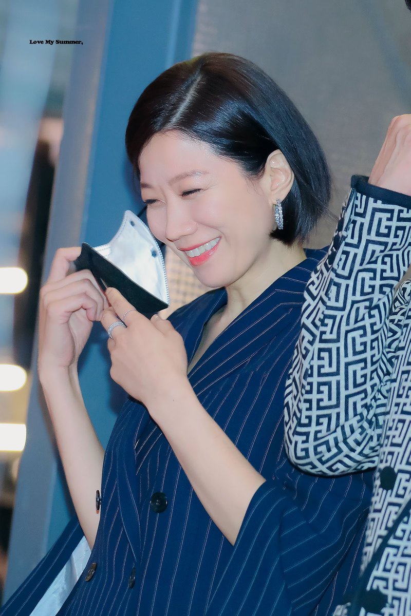 220802 헌트 쇼케이스 #전혜진 🌹