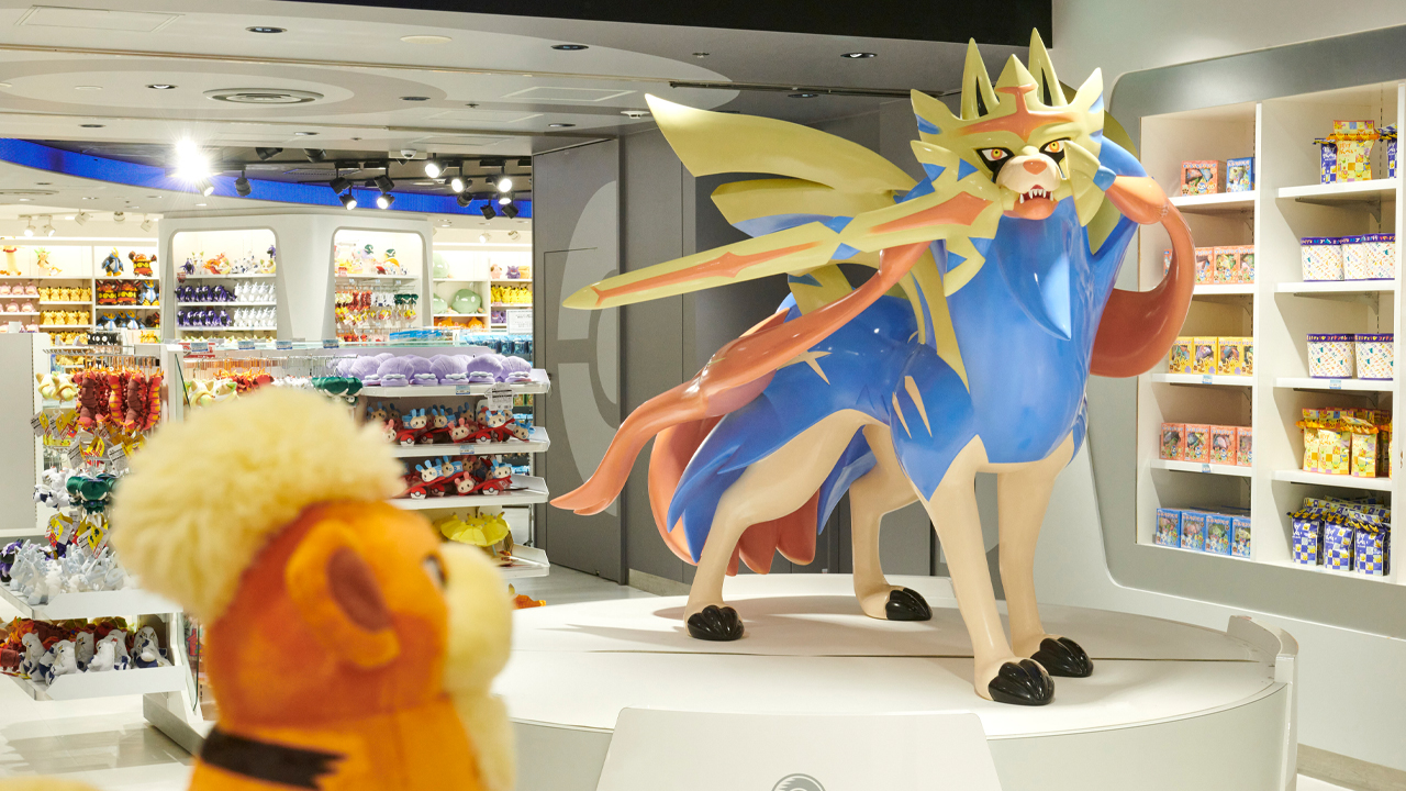 ポケモンセンター公式ツイッター 動画 旅するガーディ にちなんで ぬいぐるみのガーディと全国のポケモンセンターを訪問中 今日は ポケモンセンターメガトウキョーにもやって来たよ 剣をくわえた伝説のポケモン ザシアンの凛々しい立ち姿に ポケモンセンター公式ツイッター 動画 旅するガーディ にちなんで ぬいぐるみのガーディと全国のポケモンセンターを訪問中 今日は ポケモンセンターメガトウキョーにもやって来たよ 剣をくわえた伝説のポケモン ザシアンの凛々しい立ち姿に