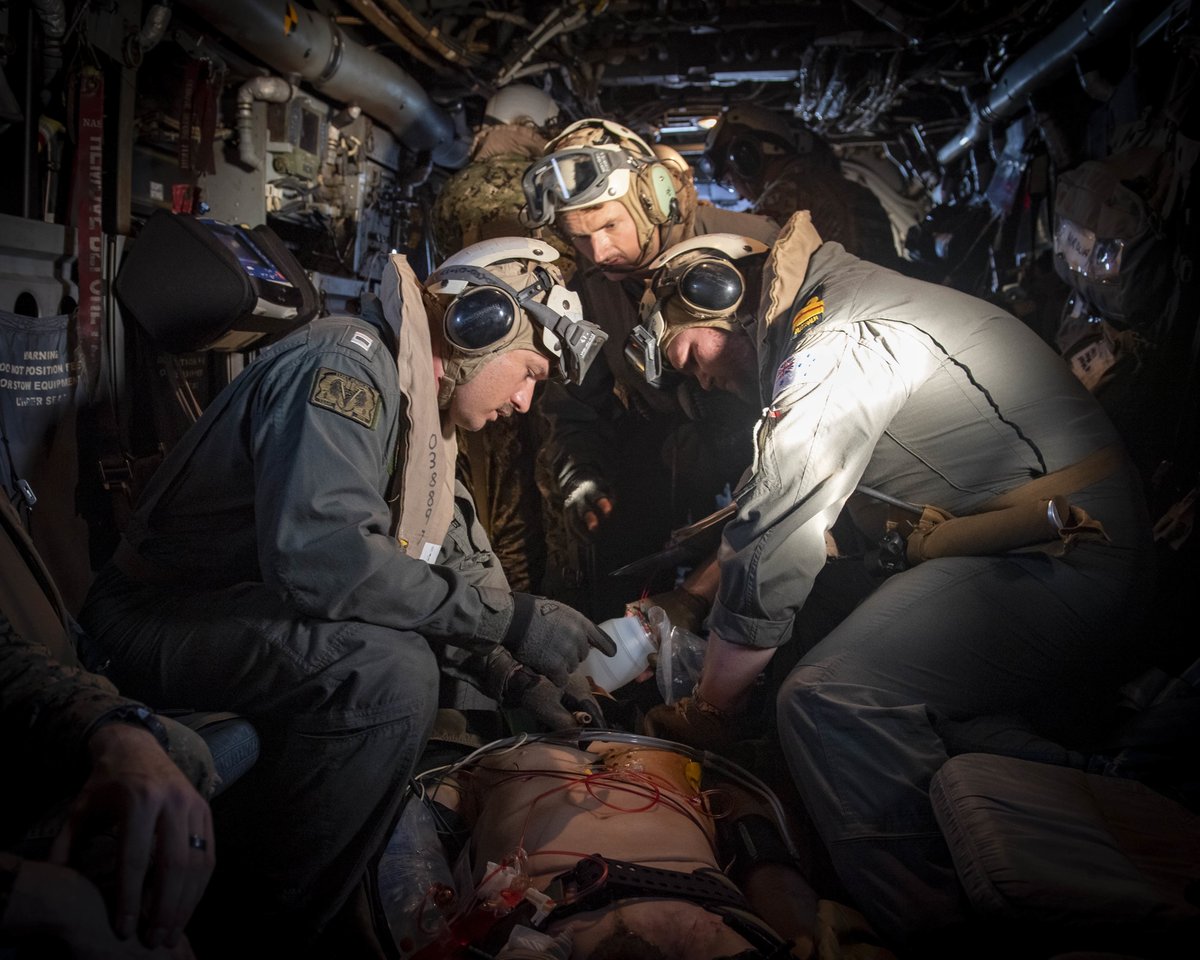 Service members in the @USArmy, @USNavy, Mexican Navy and @Australian_Navy conduct training on simulated patients in support of a joint-service medical training exercise during #RIMPAC2022. 💪🇺🇸🇲🇽🇦🇺 @SEMAR_mx #CapableAdaptivePartners #RIMPAC