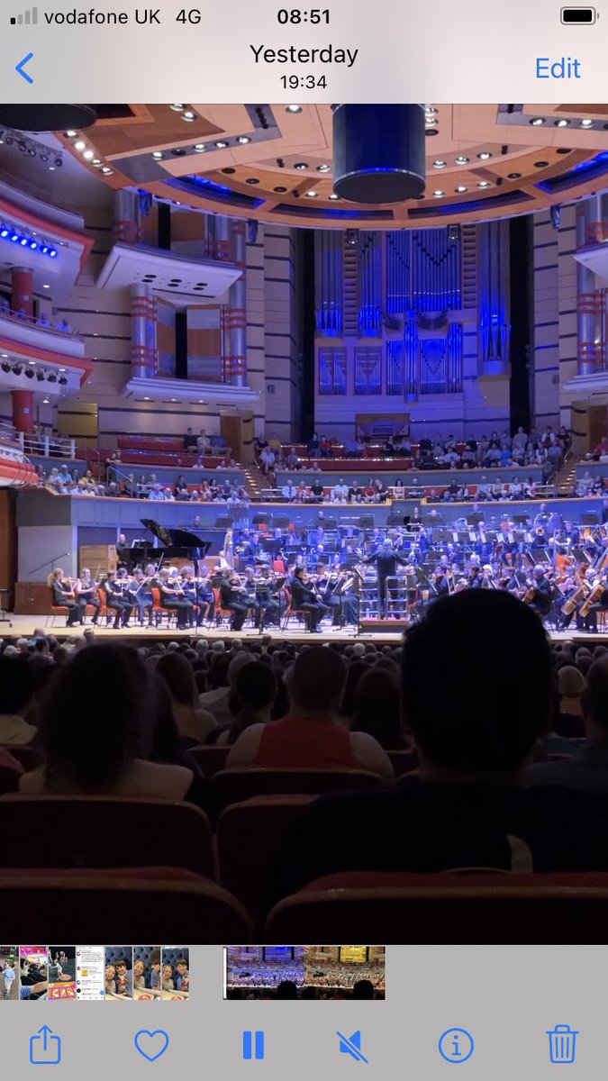 CharlieForrestO's tweet photo. It’s hard to decide what was most wonderful about last night’s concert @BMusic_Ltd: the wonderful playing of @TheCBSO, the excellent programming by @stephenm68 et co & @stevebell62’s dynamic conducting, @tommyrpearson’s skilful + entertaining 1/2 https://t.co/aCjcs3ox1c
