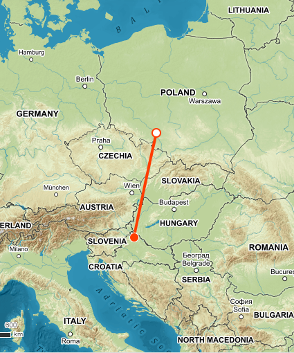 LasWolski's tweet photo. @ksMarekLis @matkapotrojna Ciekawe, gdzie wybyły na 3 dni #jerzyki z Opola?
Jeżeli "przy niekorzystnej pogodzie może odbywać dalekie wędrówki na południe (nawet kilkaset kilometrów)", to może poleciały na weekend nad Adriatyk?
Czerwona linia na mapie poniżej to 500 km. Wystarczy by dolecieć do Chorwacji. https://t.co/QEhzBnBs4G