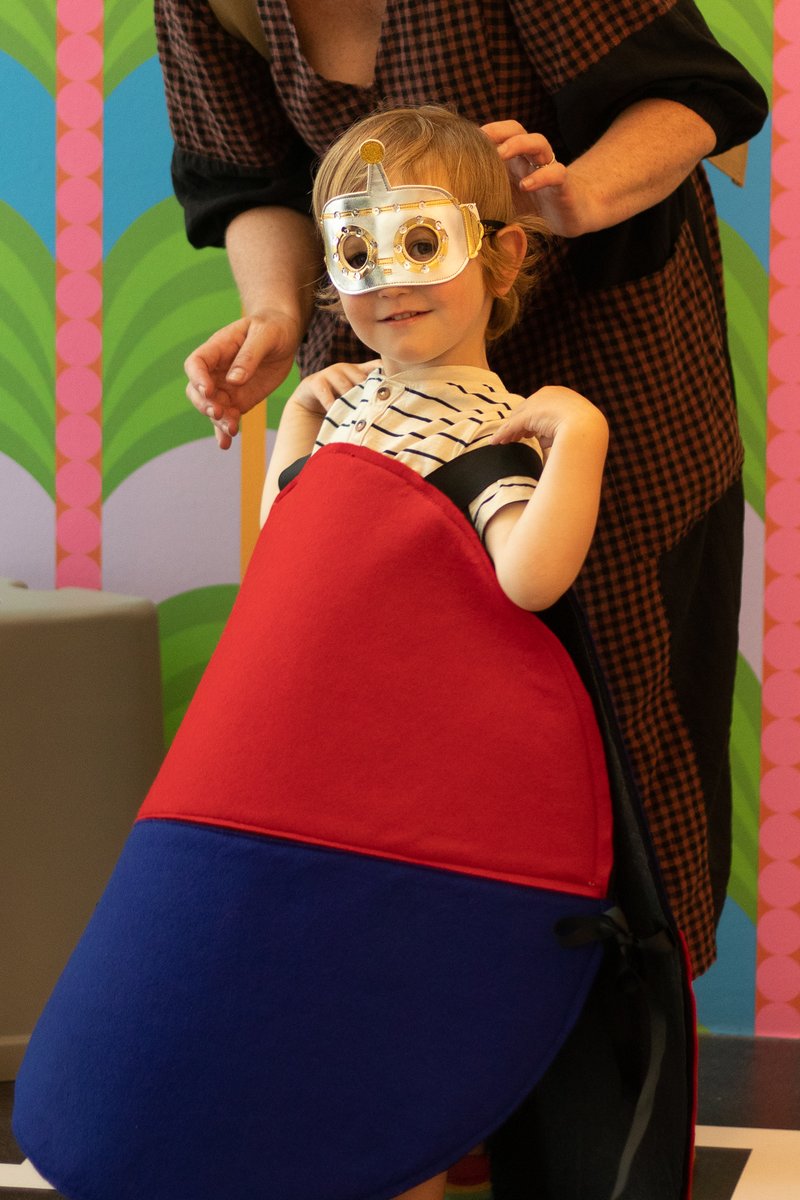VADundee's tweet photo. ‘’So good!! I got to express myself and have fun. 100% recommended and very fun 🤍’’ 

👀💬What would you like to hear from people about your designs? Would you want it to be happy, funny or something else? ✏️ https://t.co/aFVQIonSMo