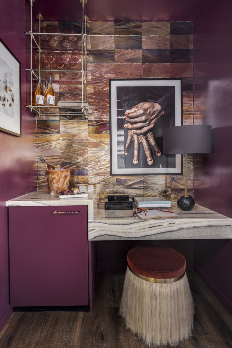joystreetdesign's tweet photo. Dichromatic colors, bold patterns, and digital artworks create a stunning harmony of the physical and virtual world in our Oakland studio’s guest suite design for the Kips Bay Designer Showhouse.

https://t.co/mNoVT41zsa https://t.co/9pE1blhMZa